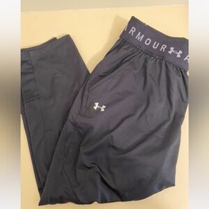 Womens under armour black athletic pants!